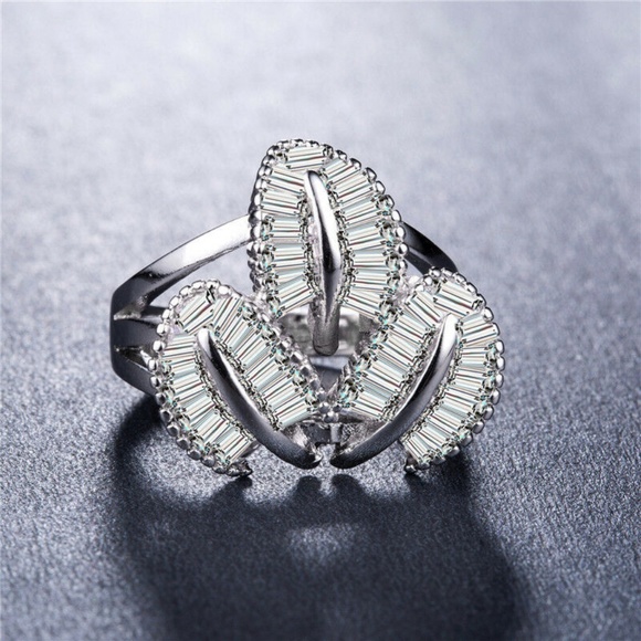 925 Silver  Ring White Sapphire  New - Picture 3 of 5